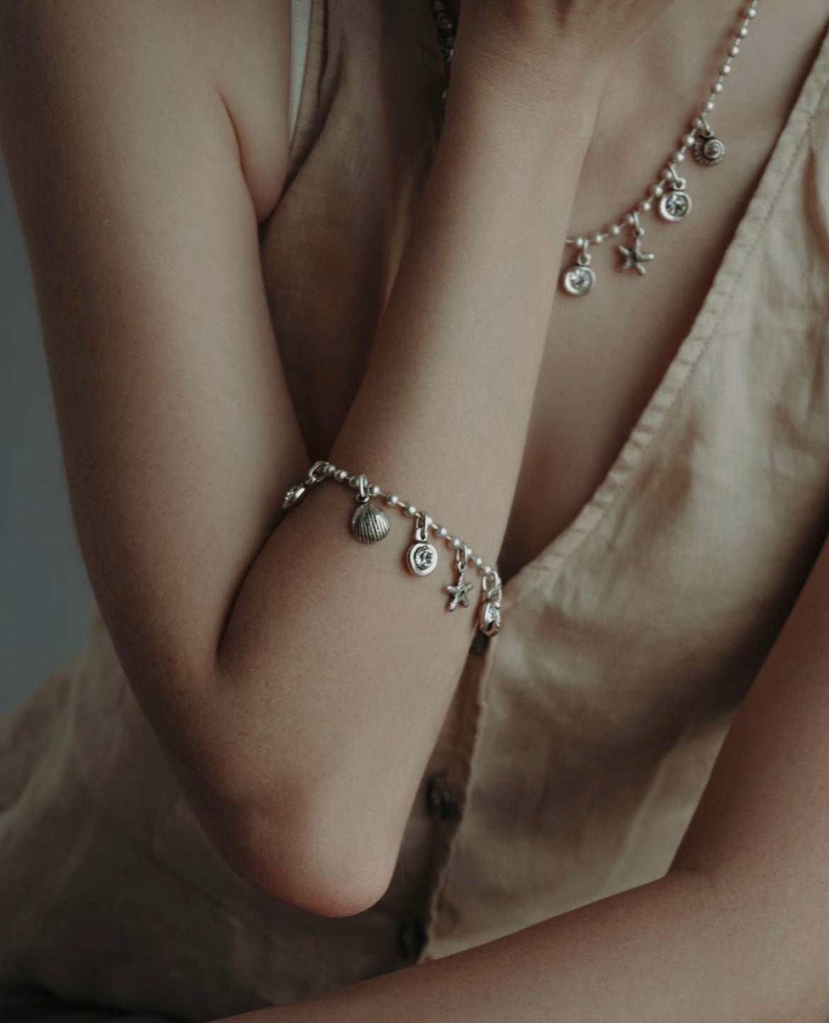 Handmade Crystal Pewter Necklace - 3808