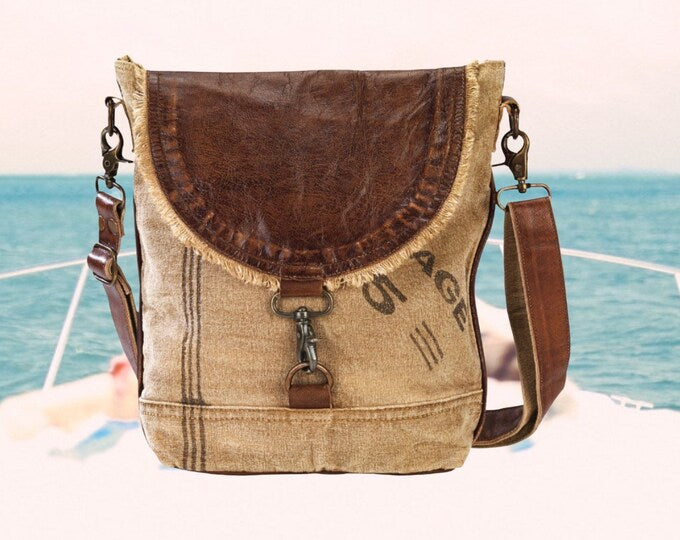 Benjamin International Lether Flap Shoulder Bag 55948