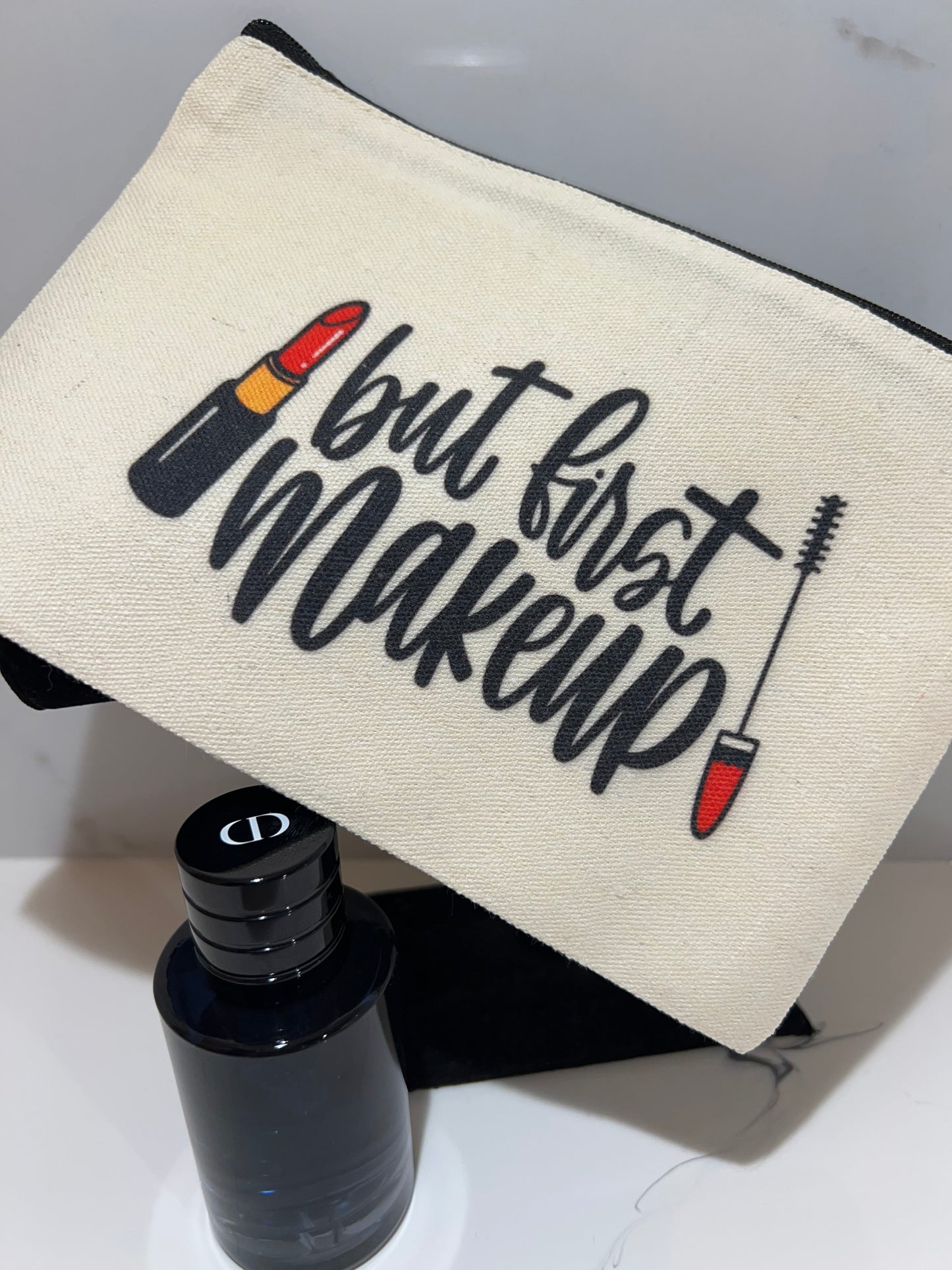 Make your statement!!! Make-Up Pouch