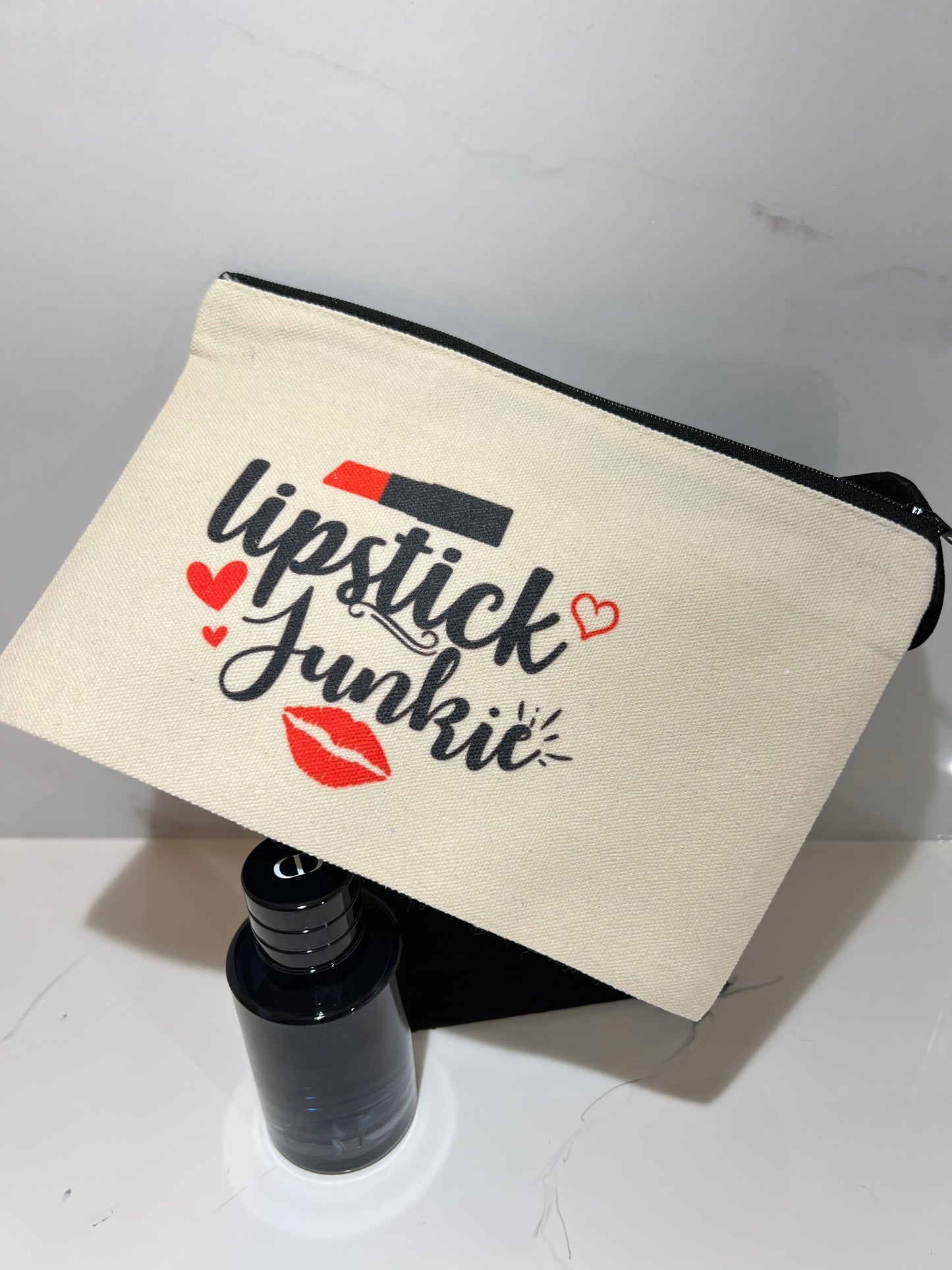 Make your statement!!! Make-Up Pouch