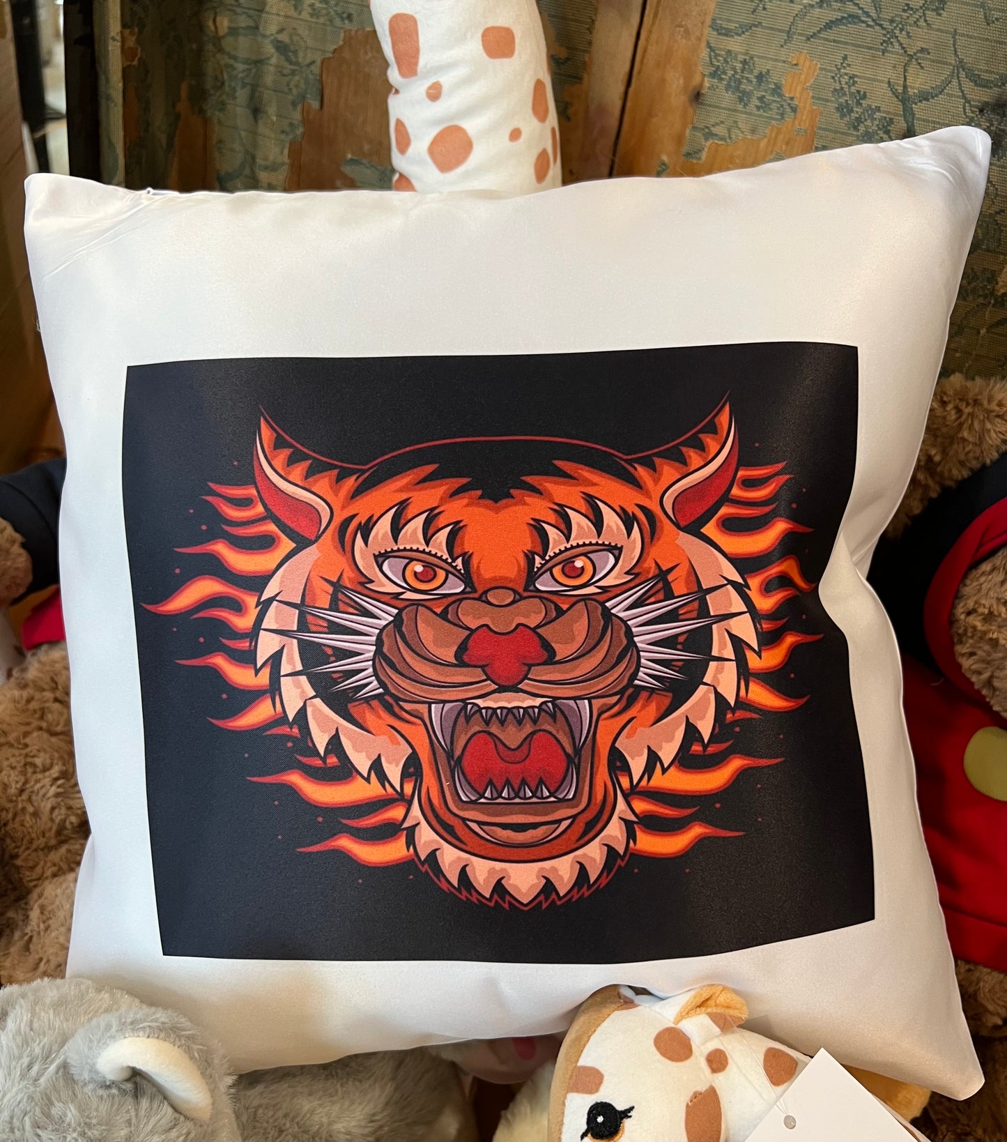 Tiger Cushion