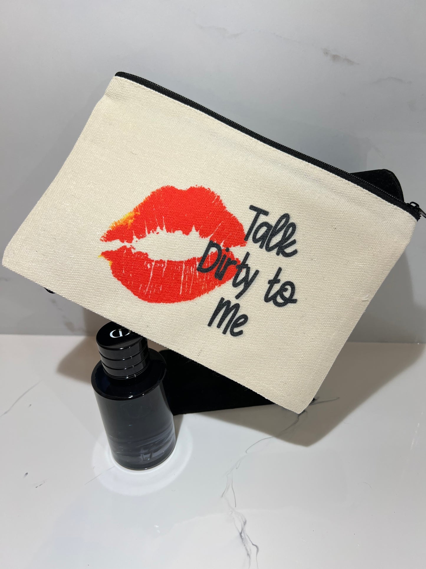 Make your statement!!! Make-Up Pouch